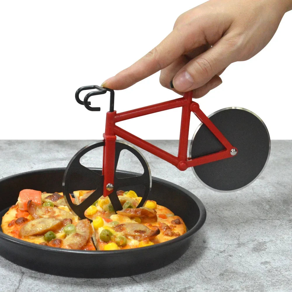 The Rolling Chef – Dual-Wheel Bike Pizza Cutter for Crisp, Clean Cuts