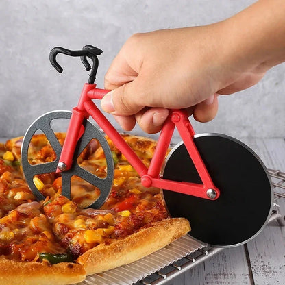 The Rolling Chef – Dual-Wheel Bike Pizza Cutter for Crisp, Clean Cuts